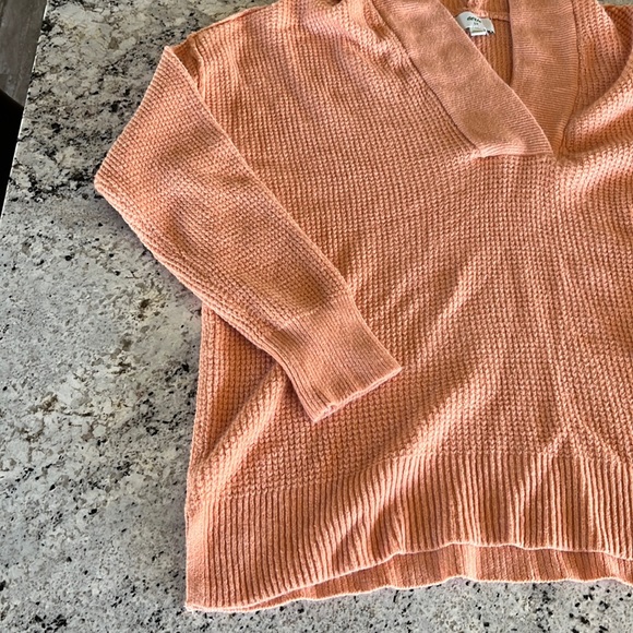 Aerie Women’s Oversized Hooded Sweater - Peach - Picture 2 of 4